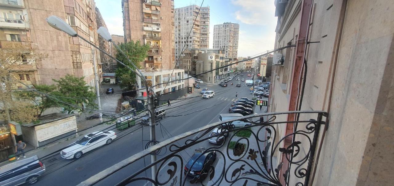 Guest House Yerevan Exterior photo