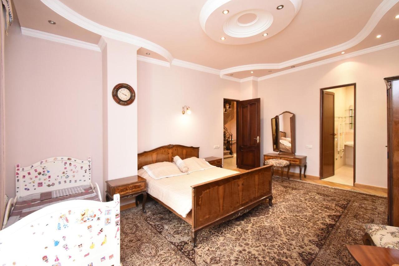 Guest House Yerevan Exterior photo