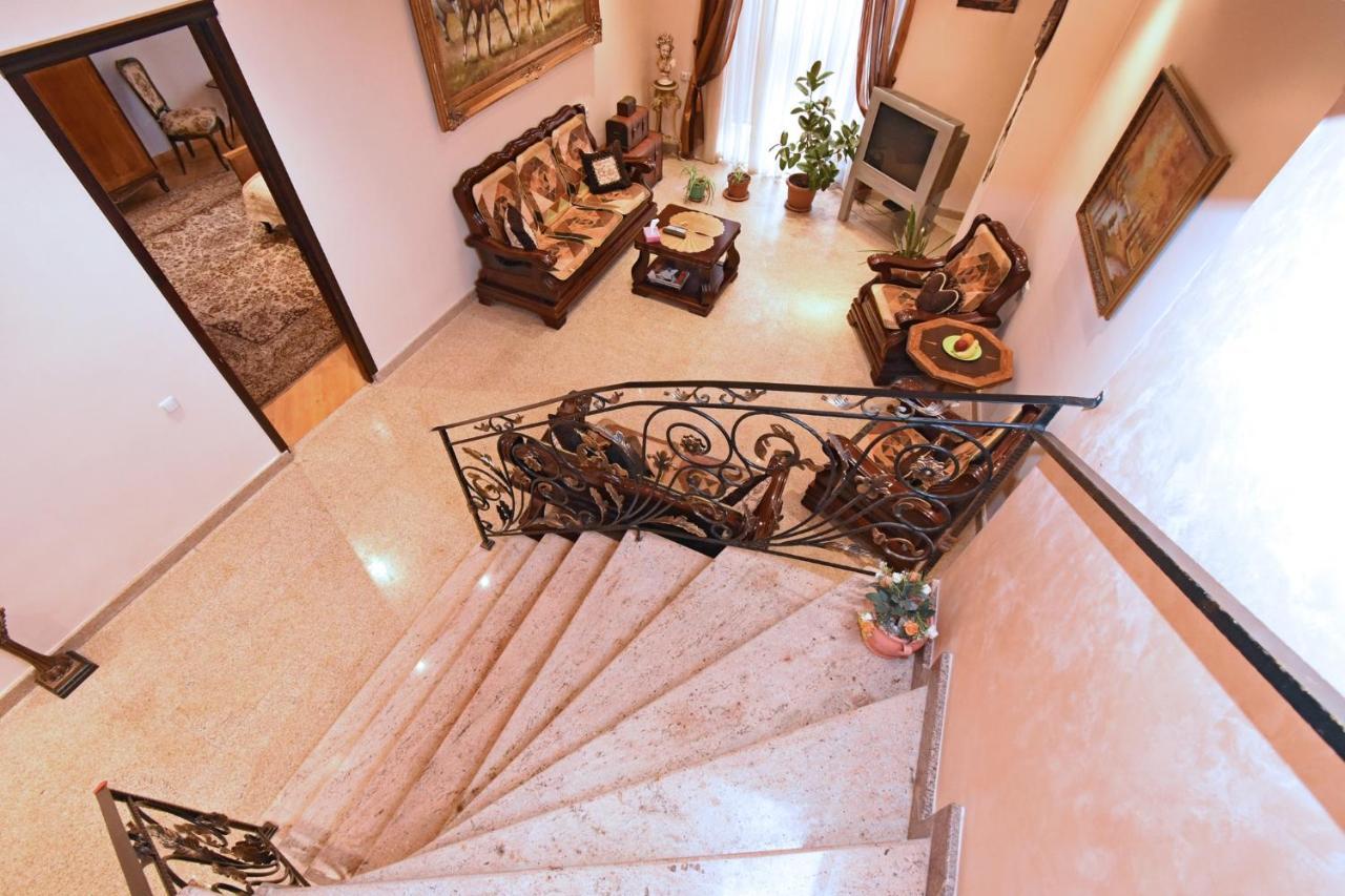 Guest House Yerevan Exterior photo